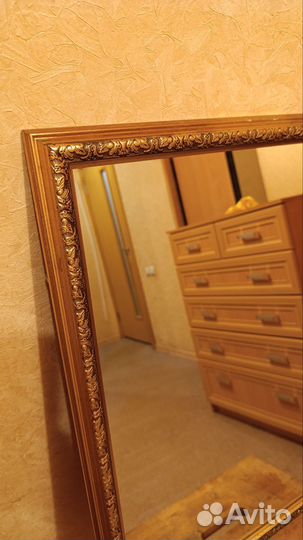 Зеркало настенное в раме бу