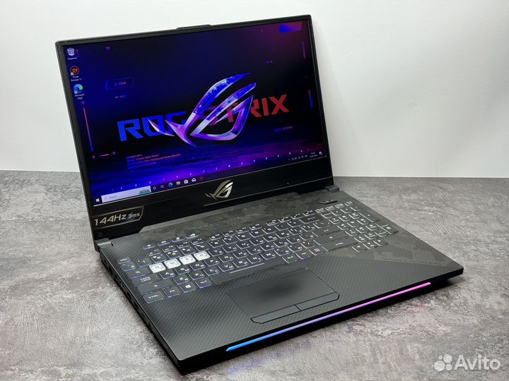 Asus Rog Strix 15 RTX 2060 / I7-8750H / 16Gb метал