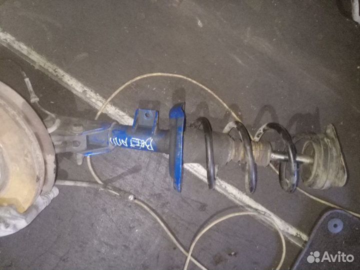 Амортизатор передний LADA Vesta 2017