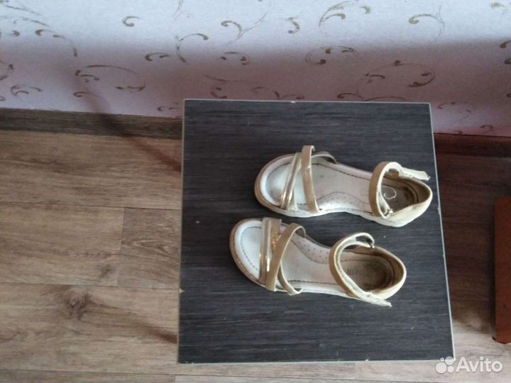 Сандалии для девочки