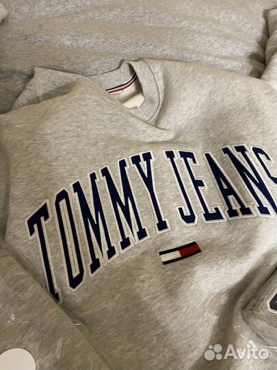 Свитшот Tommy Jeans