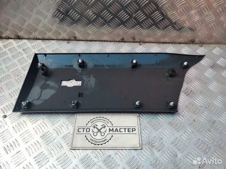 Накладка крыла заднего правого Ford Transit 2.2