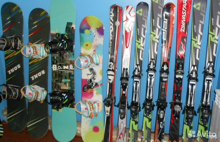 Прокат сноубодов и горных лыж