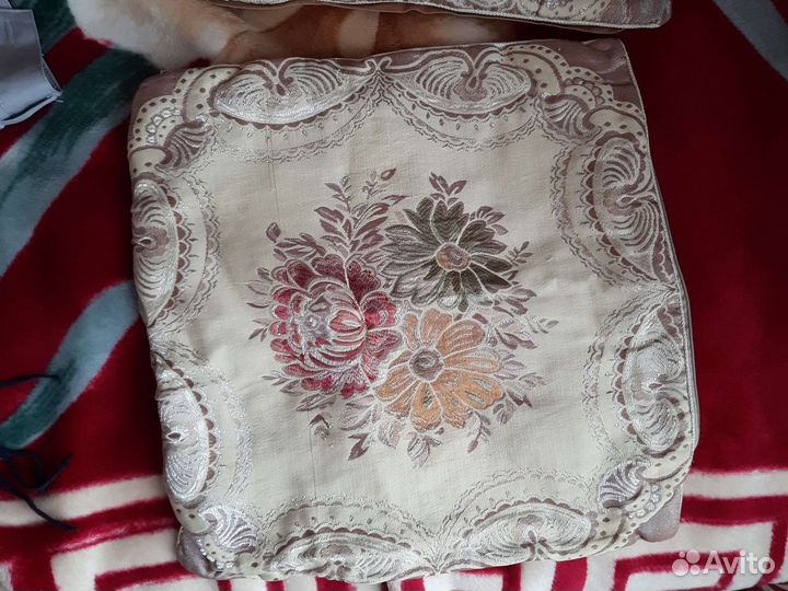 Декоративные наволочки на подушку-думку