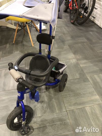 Трехколесный велосипед с ручкой minitrike