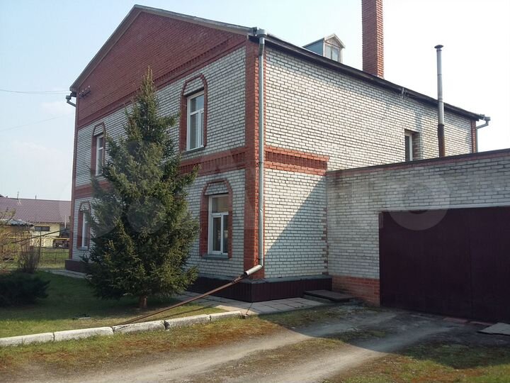 Коттедж 338 м² на участке 17,4 сот.