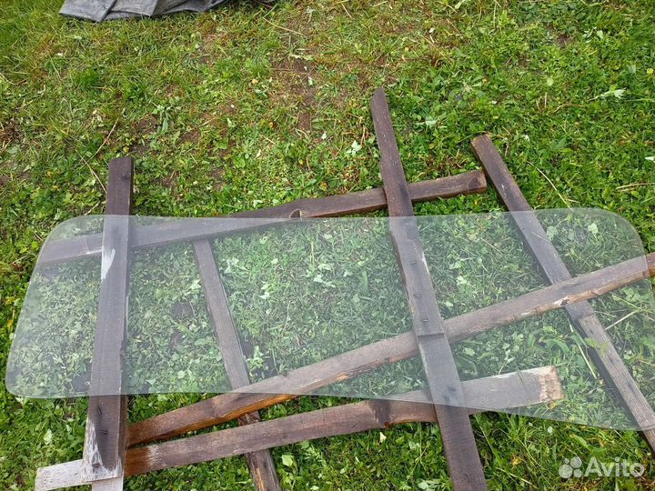 Лобовое стекло на увазик