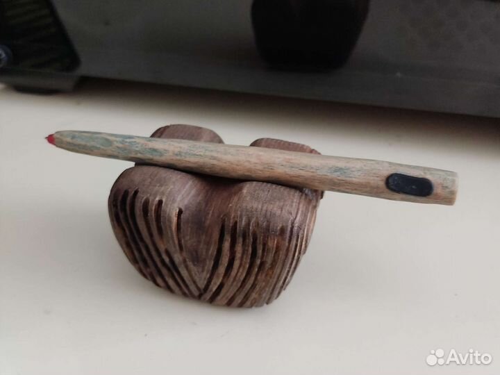 Ручка на подставке