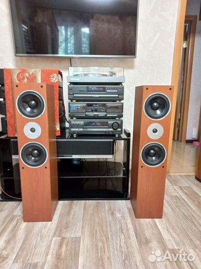 Блочная аудио стойка Technics с напольной акустикй
