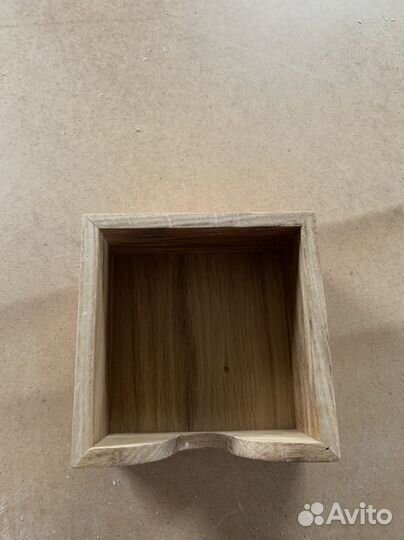 Салфетница из дерева