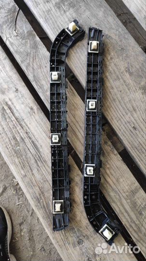 Кронштейн заднего бампера Honda CR-V3