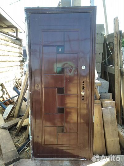 Дверь входная металлическая