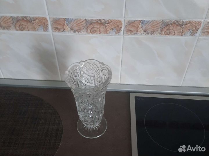 Хрустальная ваза для цветов