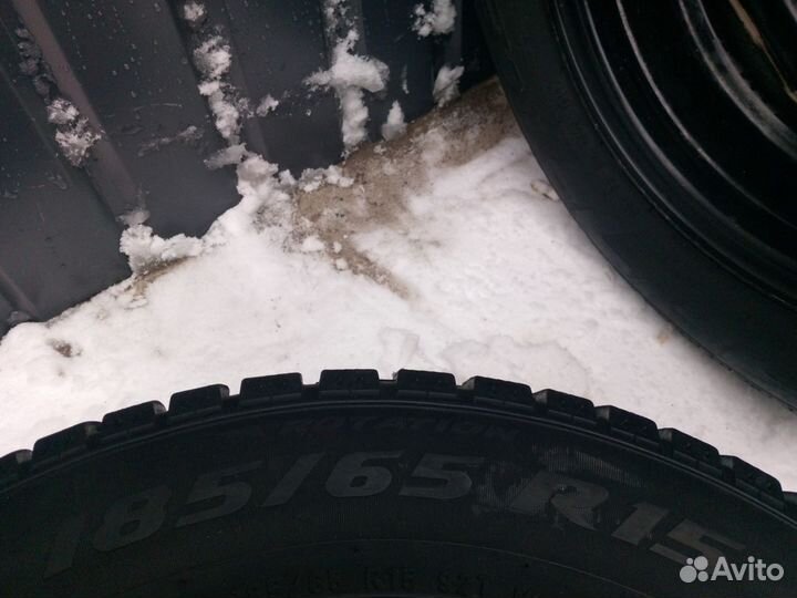 Pirelli Ice Zero 185/65 R15 98T