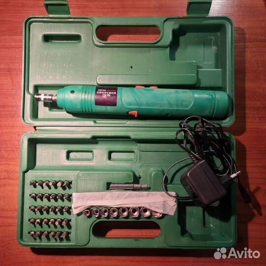 Шуруповёрт отвёртка электрическая набор новый