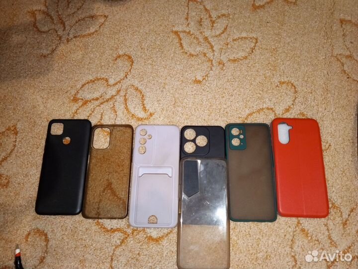 Чехлы для телефонов