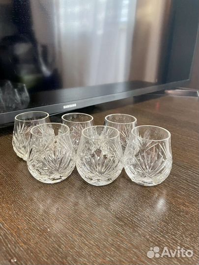 Бокалы, рюмки, чашки, стаканы