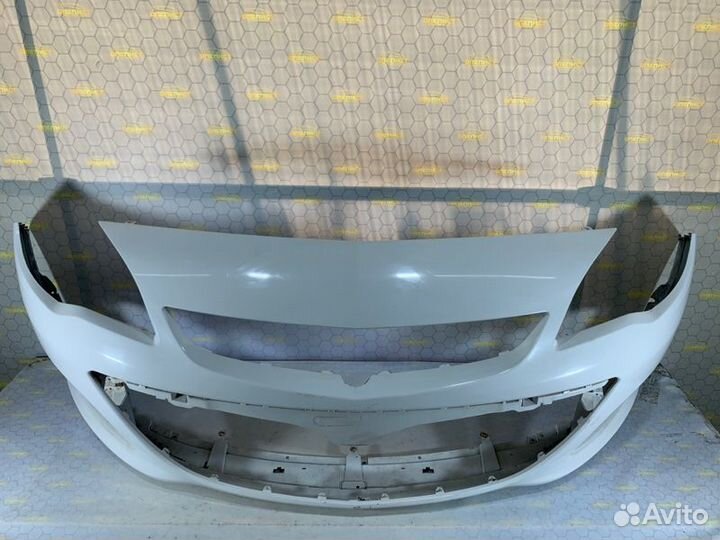 Бампер передний Opel Astra J A14NET 2013