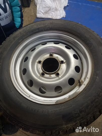 DoubleStar RW86 215/65 R16 98