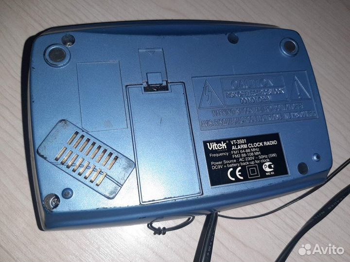 Радиочасы Vitek