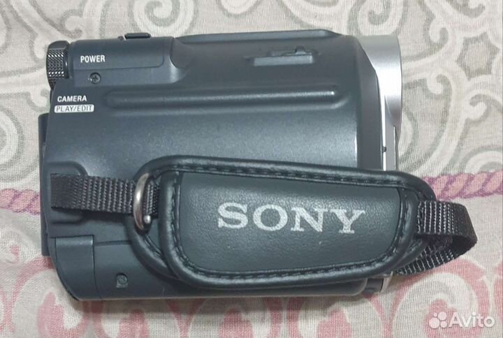 Видеокамера Sony Handycam DCR-HC38