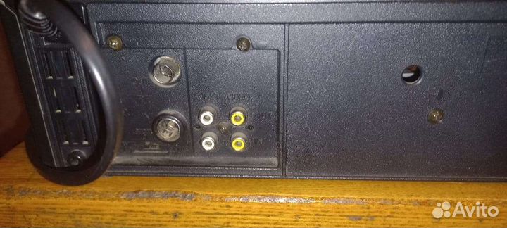 Видеомагнитофон panasonic nv