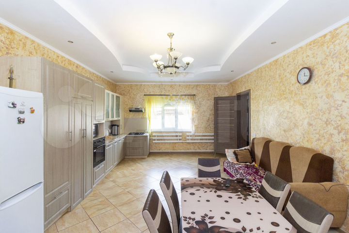 Дом 450 м² на участке 16 сот.