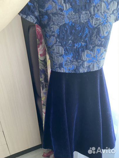 Платье для девочки праздничное 128