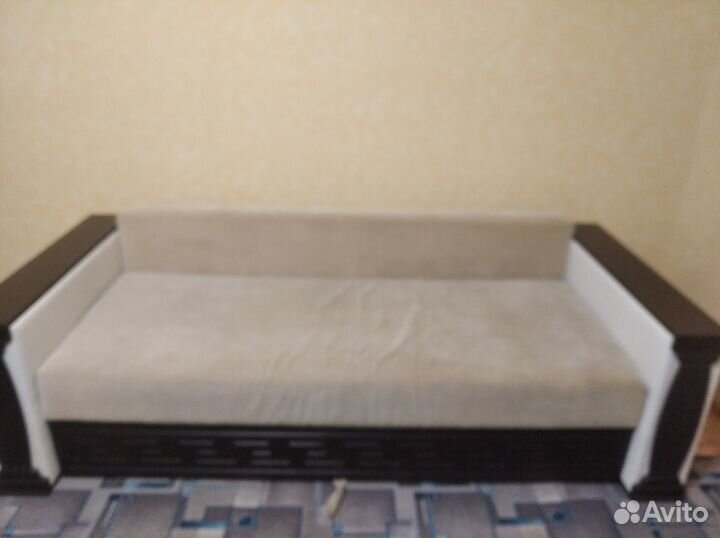 Диван 2х местный
