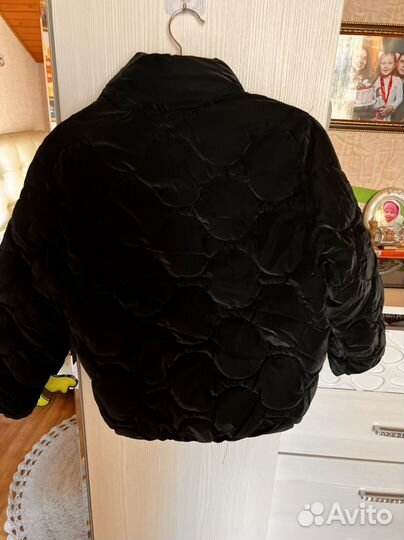 Куртка демисезонная для девочки 140 новая