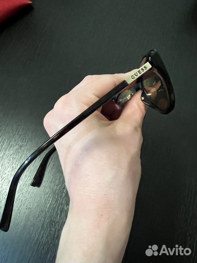 Солнцезащитные очки женские guess