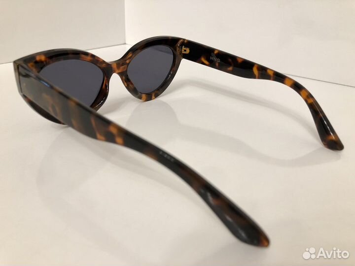 Солнцезашитные очки Mango