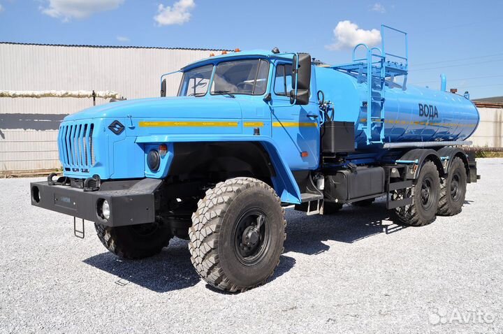 Водитель водовозки