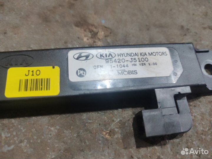 Антенна ключа Genesis G70 седан G4KL KA366076 2019