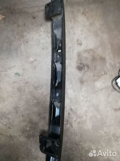 Skoda octavia тур задний усилитель бампера