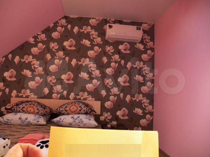 Комната 28 м² в 2-к., 3/3 эт.