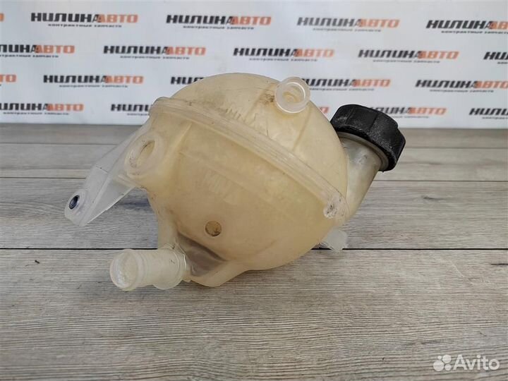 Бачок расширительный peugeot 308