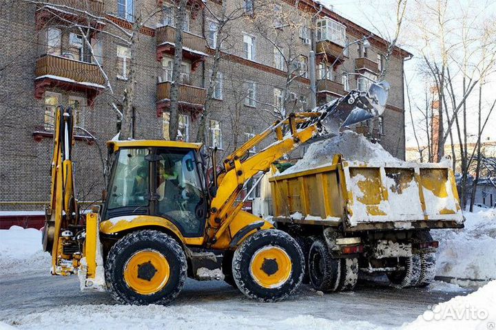 Уборка снега трактором/вывоз на утилизацию