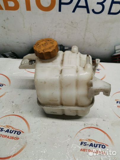 Бачок расширительный Chevrolet Captiva 2.2 дизель