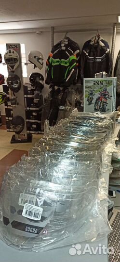 Стекло к шлему IXS, Крепёж стекла