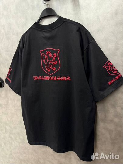 Футболка balenciaga