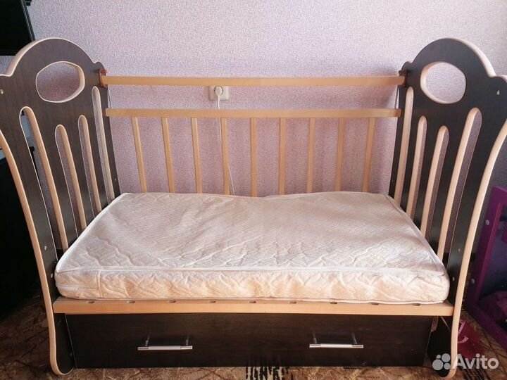 Детская кроватка с маятником+балдахин и бортики