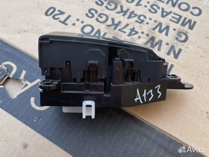 Toyota Camry v70 Блок стояночного режима