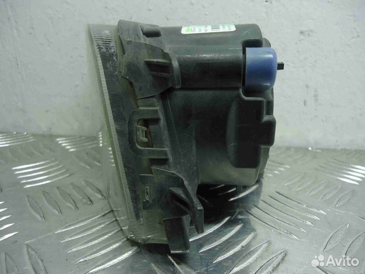 Фара противотуманная правая BMW 7-Series F01 F02 1