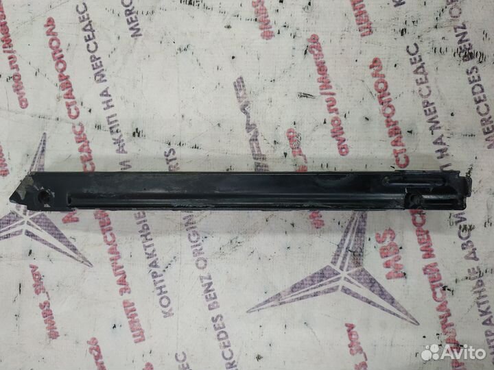 Кронштейн переднего бампера w211 Mercedes левый