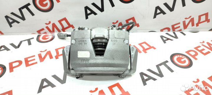 Суппорт тормозной передний правый Audi Q5 8R cdnc