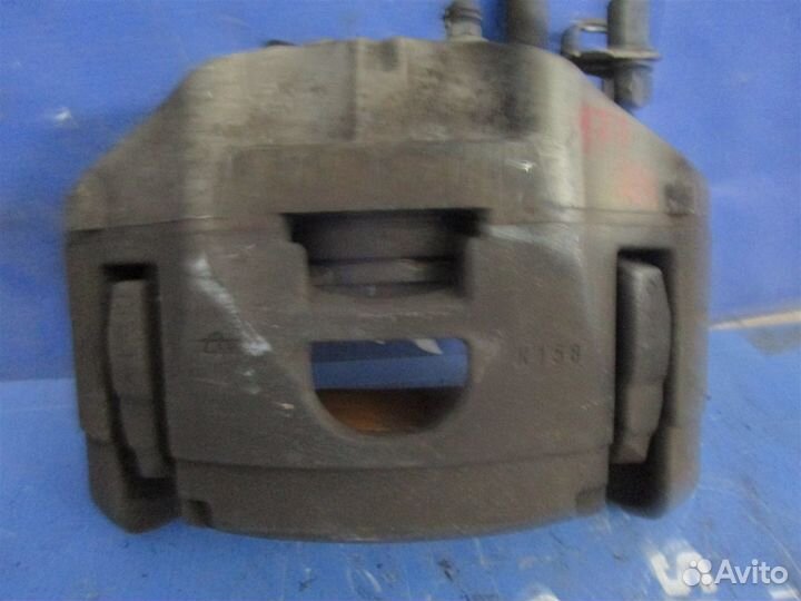 Суппорт тормозной передний правый Audi A6 Allroad