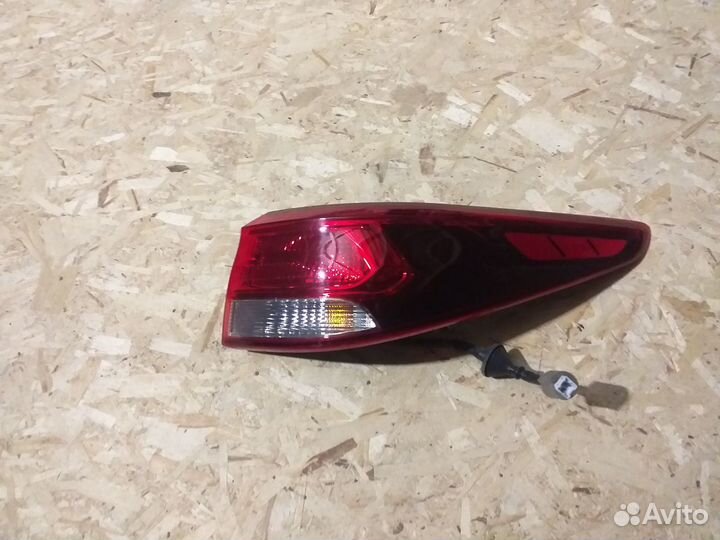 Фонарь правый Kia Rio 4 sedan