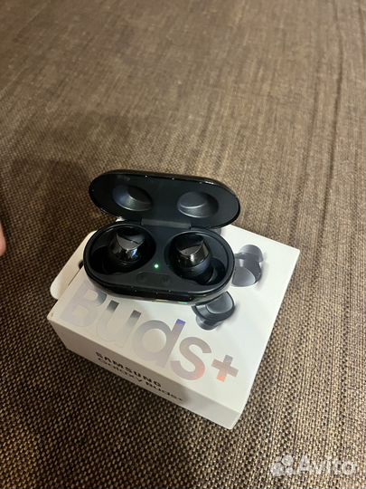 Беспроводные наушники samsung galaxy buds plus