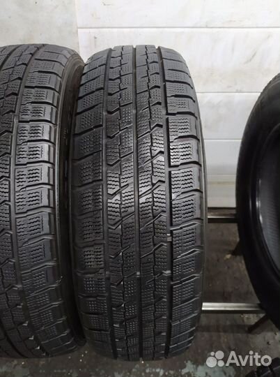 Goodyear UltraGrip Ice Navi Zea 205/60 R16 98W